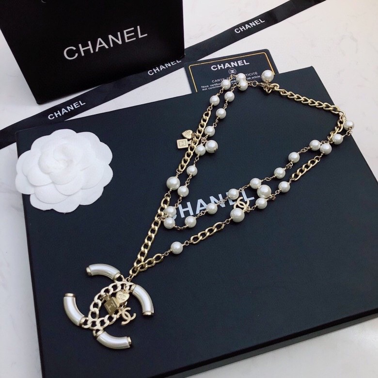 Chanel Necklaces